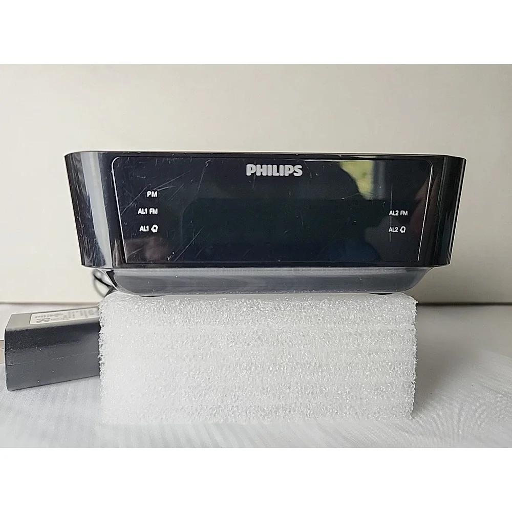 Philips‎ Digital Alarm Clock FM Radio Black AJ3116M/37 Works! Battery Back Up